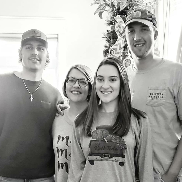 Meet your Posher, Dree - Picture 6 of 6